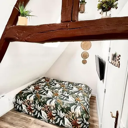 L'akolito 3eme Etage Lägenhet *